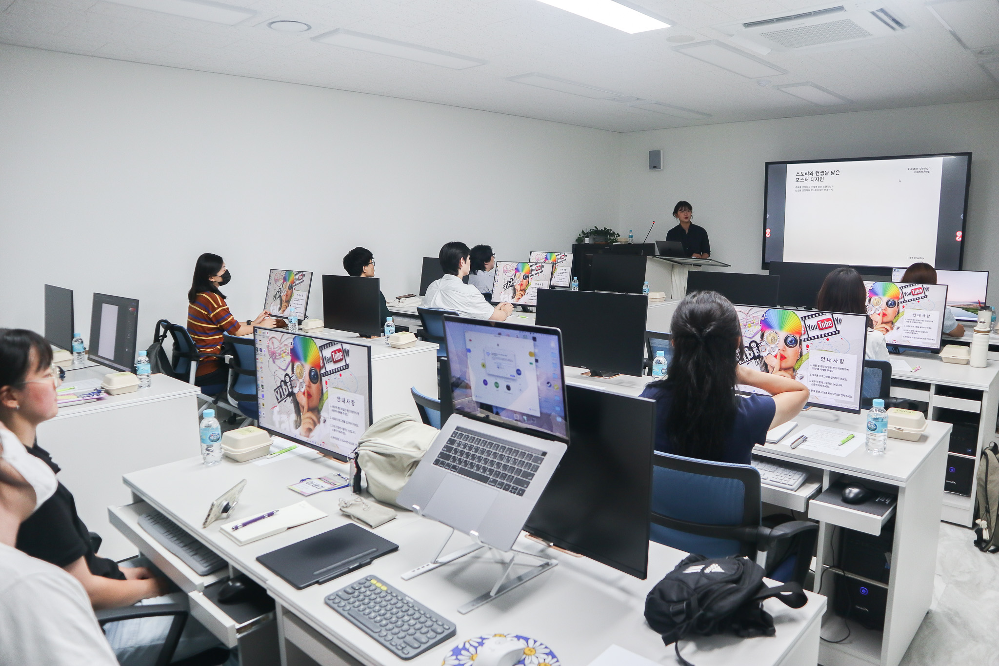 〈구미문화리더학교〉 디자인 : 나오는 중이니 잡아당기지 마세요 2차시 (240823)