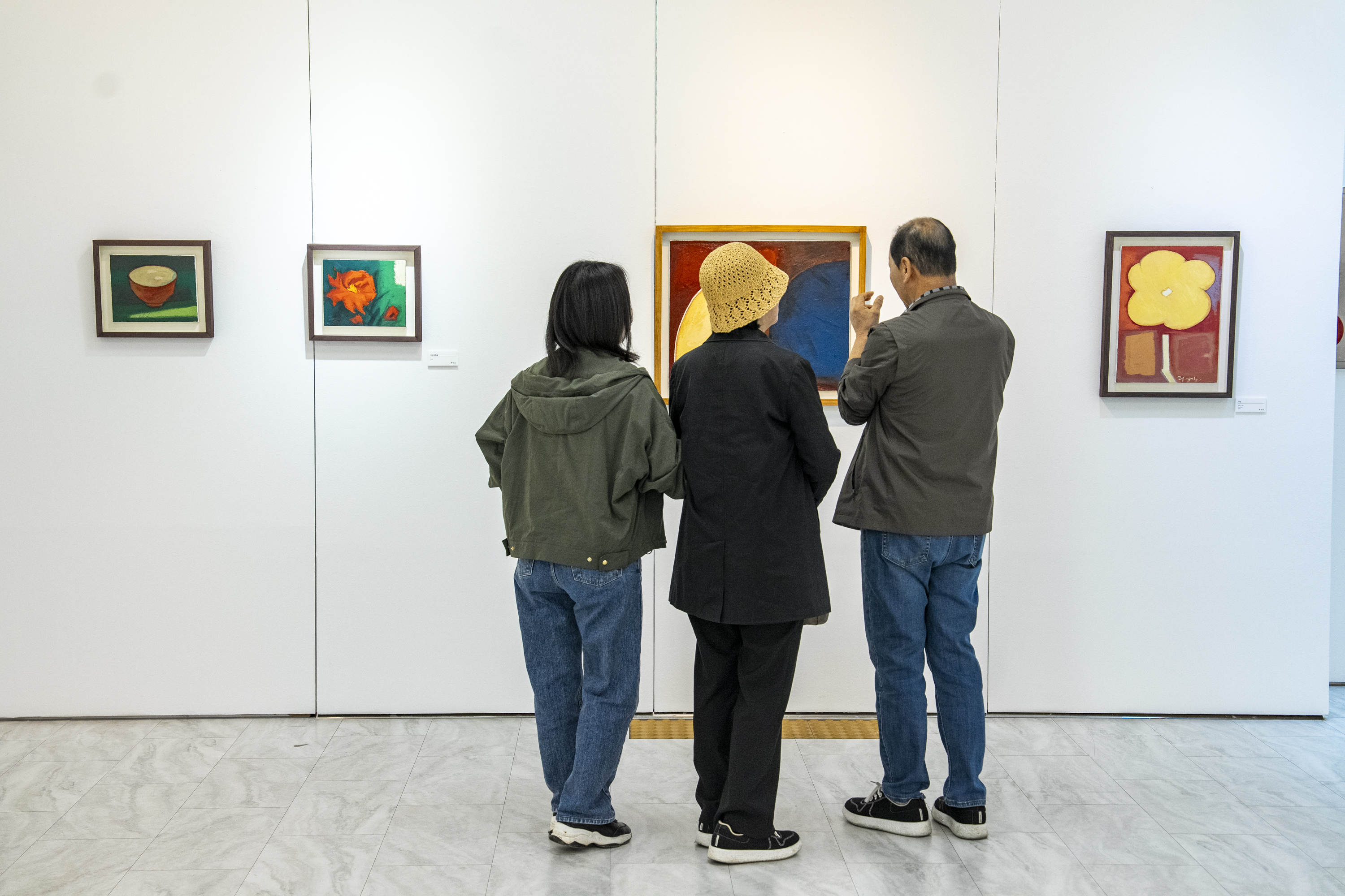  2026 구미예술창작스튜디오 입촌작가 전시회 《낯선 하루, 새로운 시선》 현장 스케치